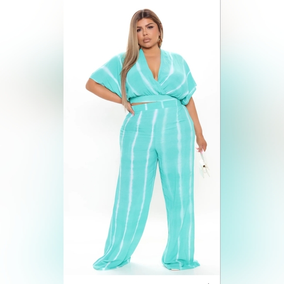 BNWT 2 piece set - Picture 1 of 4